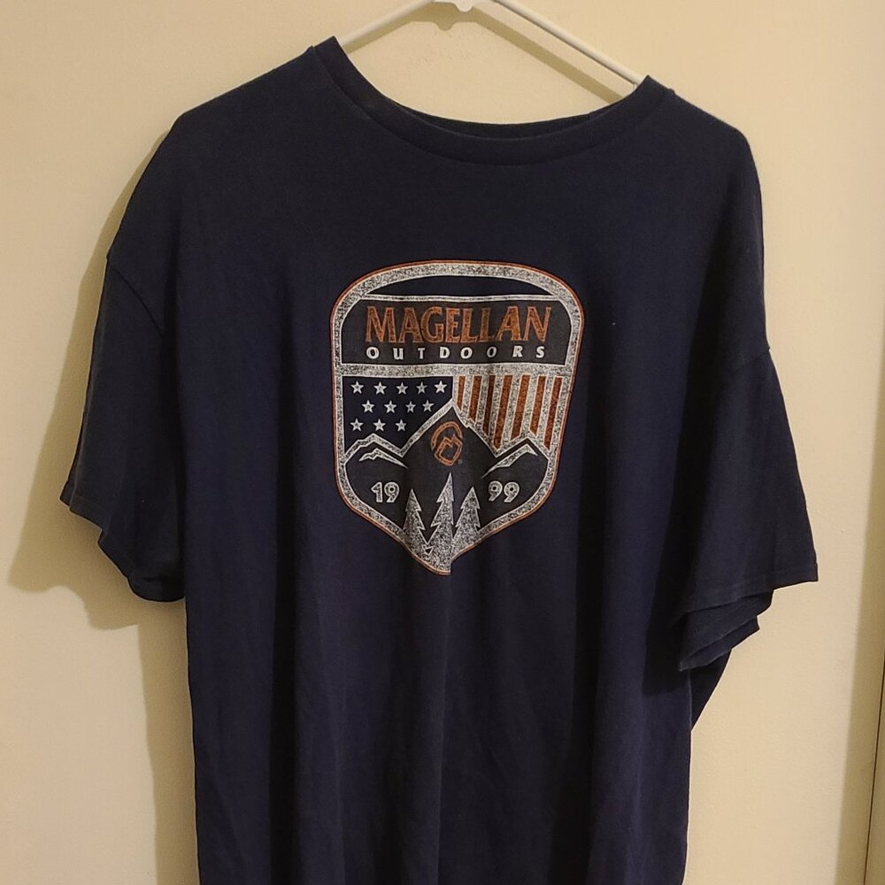 Magellan Outdoors Men's T-shirt Mountains America XL